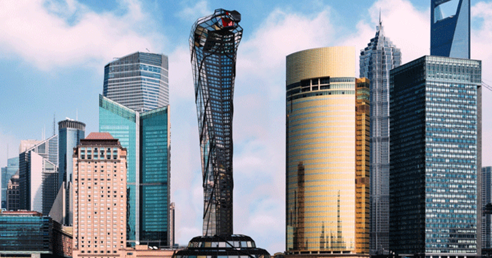 Nebotičnik v obliki kobre