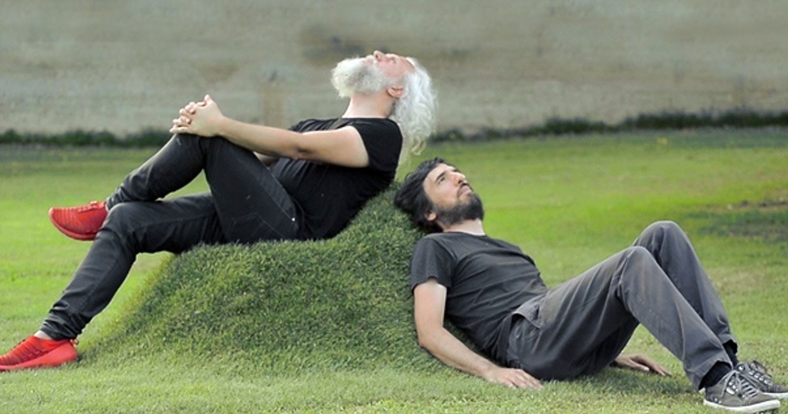 Terra - udoben fotelj iz trave