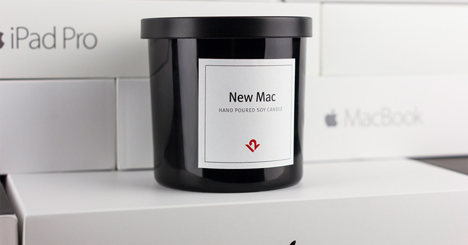 Sveča z vonjem novega računalnika Mac