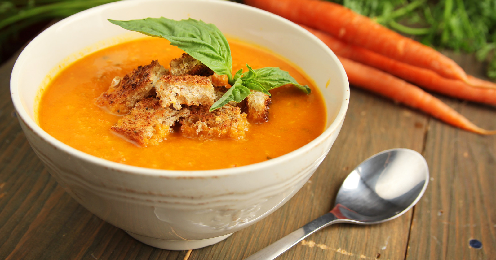 Recept: preprosta juha iz sladkega krompirja