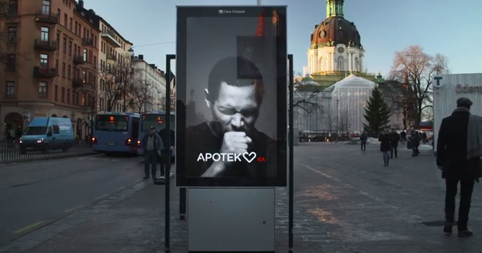 Inovativna protikadilska kampanja na preplavila švedske ulice