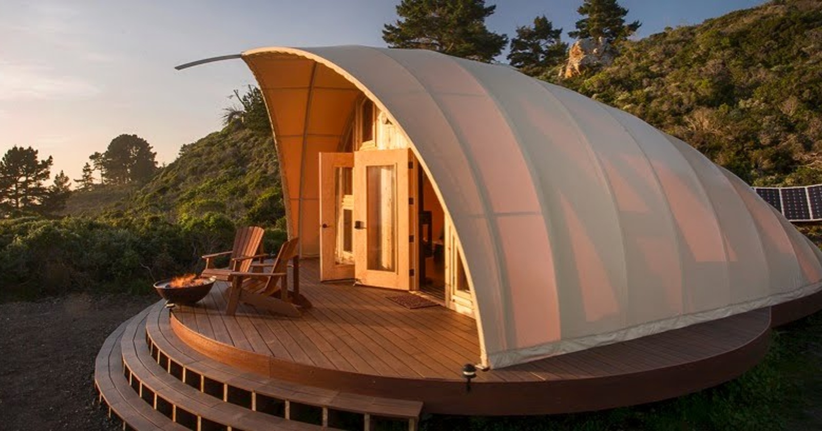 Arhitekturni šotor v obliki kokona