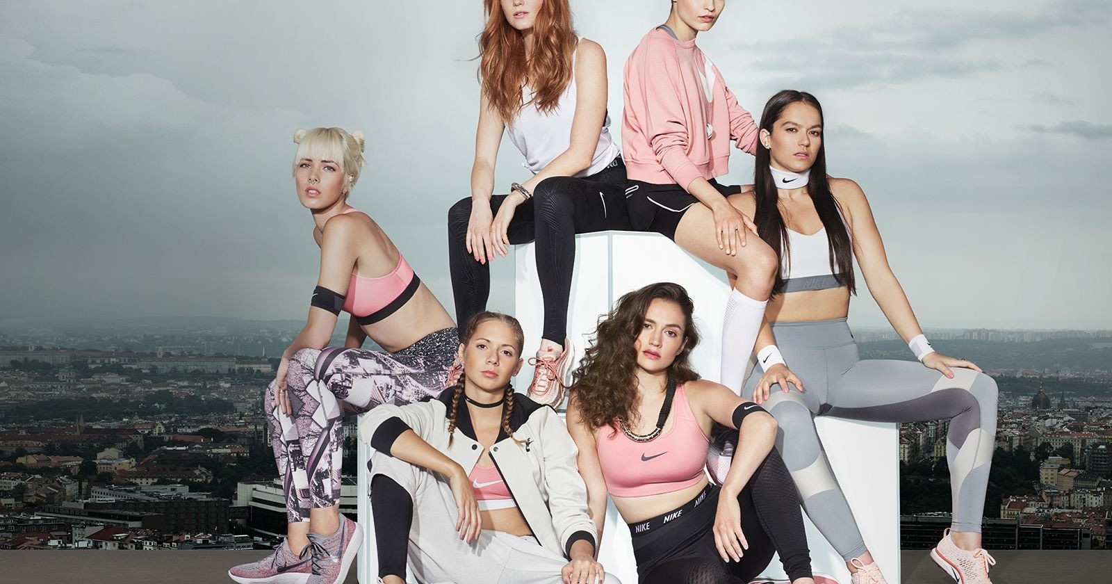 Nike The Chrome Blush