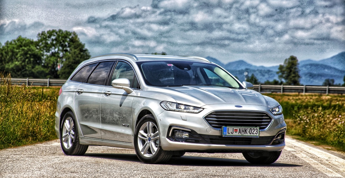 Ford Mondeo tudi kot hibridni karavan