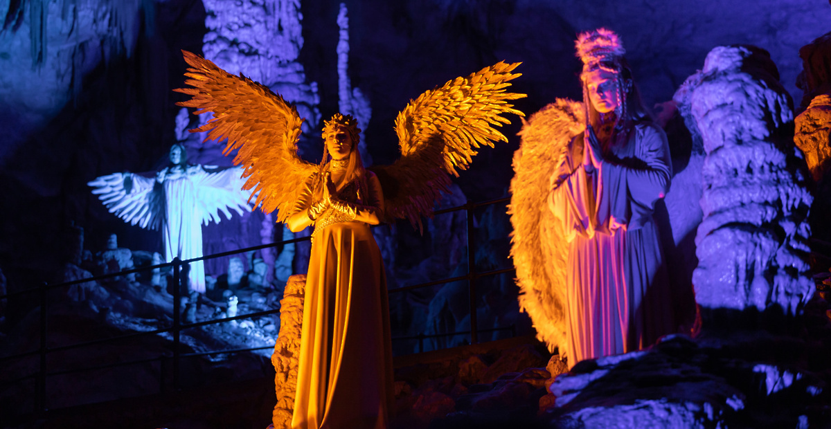 11-operna-pevka-urška-kastelic-z-mogočno-ave-mario