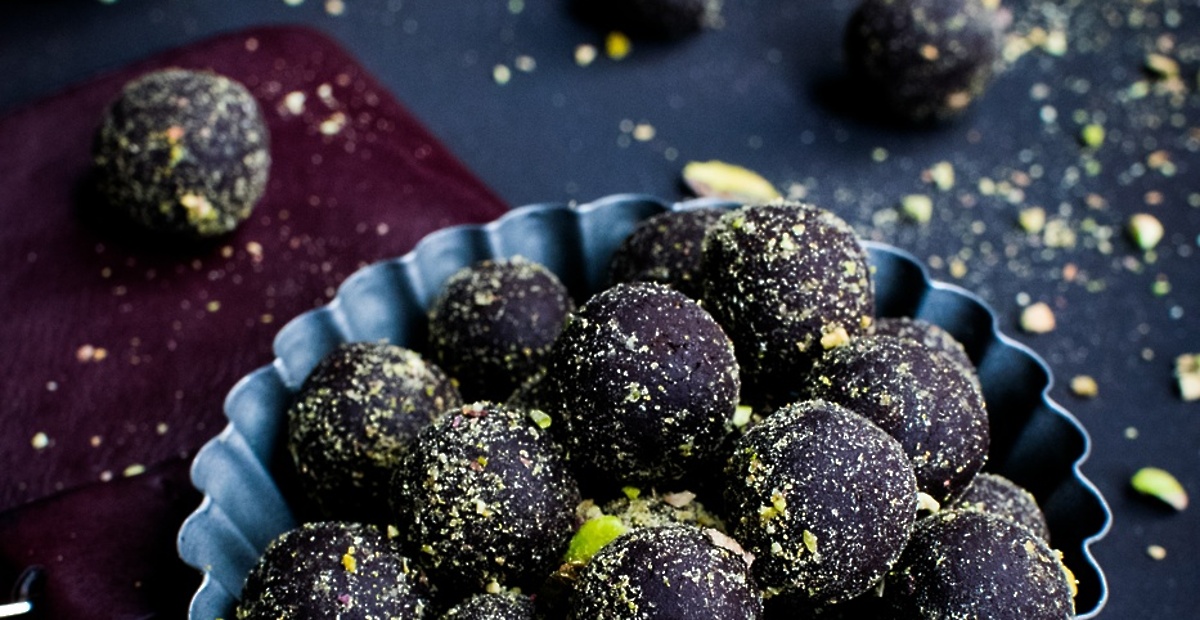 monika-grabkowska-0rf3k5tms0-unsplash