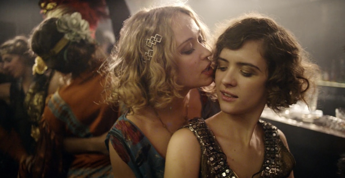 mv5bnty1m2q4mjatnzu2ns00ndi1ltgzntatzjfkogezmwzhy2zkxkeyxkfqcgdeqxvyntk3nty4nji.v1