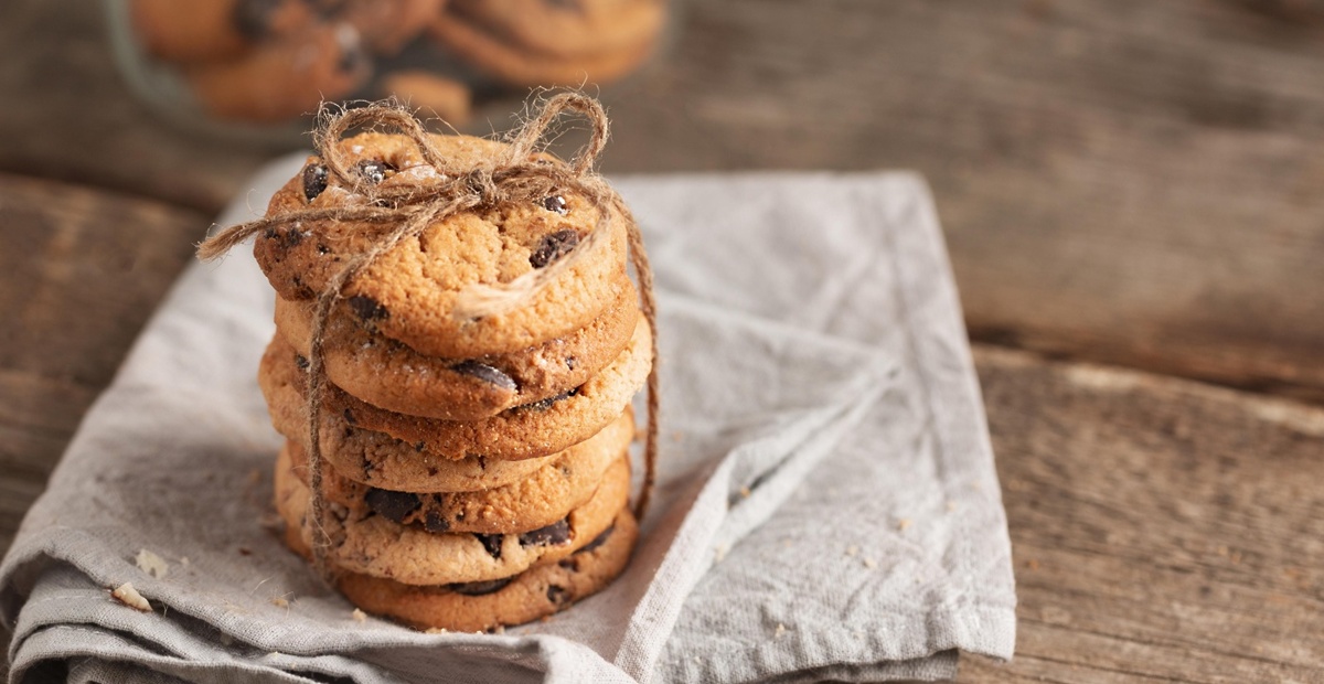 cokoladnipiskotizbucofotofreepikclose-up-chocolate-cookies