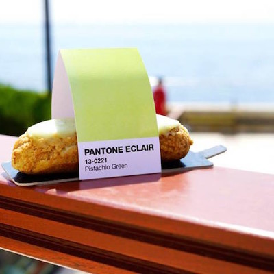 Pantone Café