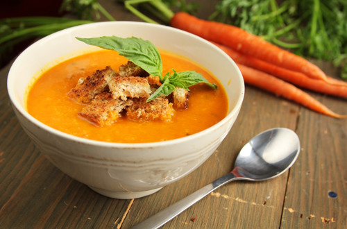 Recept: preprosta juha iz sladkega krompirja