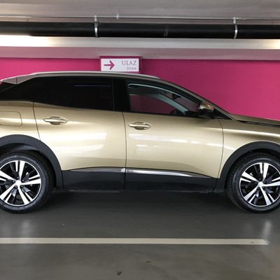 Test: Peugeot 3008 - Šik po francosko