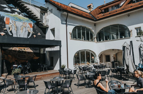 Skrivališča urbane kulture pri nas 1540809048270