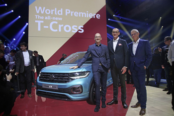 Volkswagen z novim T-Crossom pospešuje svojo svetovno ofenzivo šport­nih terencev.