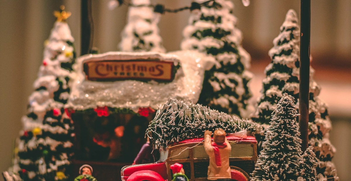 tyler-delgado-cakkwenx5zo-unsplash