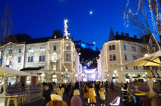 prizig-praznicnih-luck-december-v-ljubljani