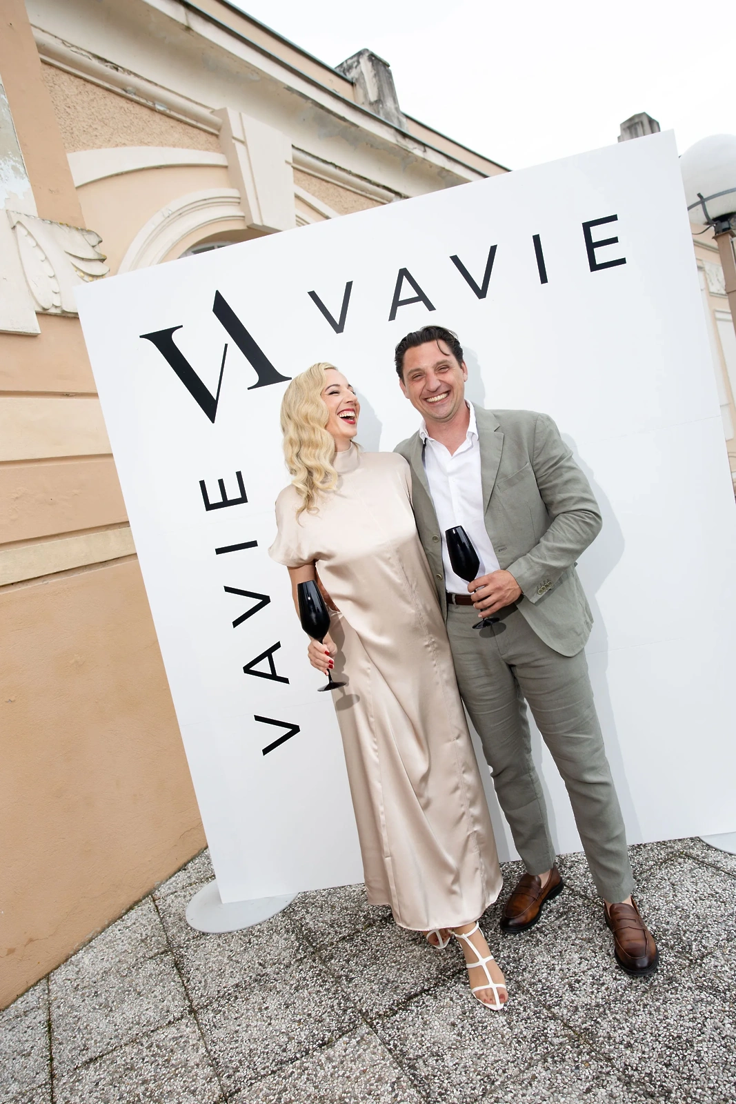 vavie-hidratantni-mist-za-obraz-in-lase